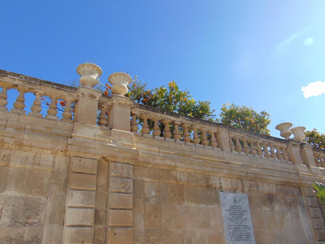 Aparthotel Il Mare Di Ortigia Syrakus Exterior foto